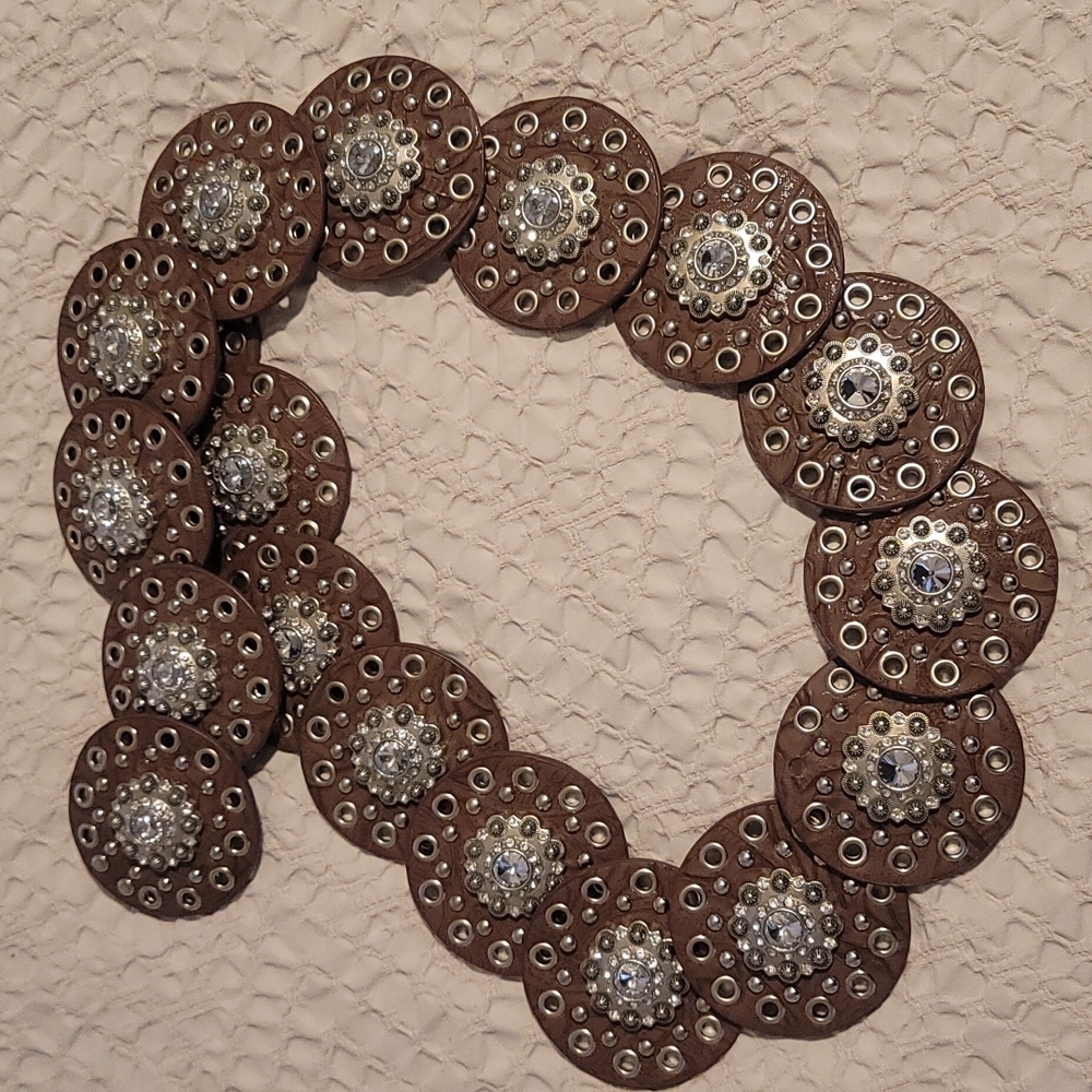 Round Hip Belt with Concho